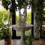 Angela Hotel 3*