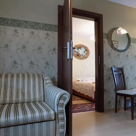 Angela Hotel 3*