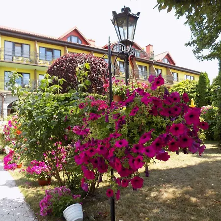 Angela Hotel